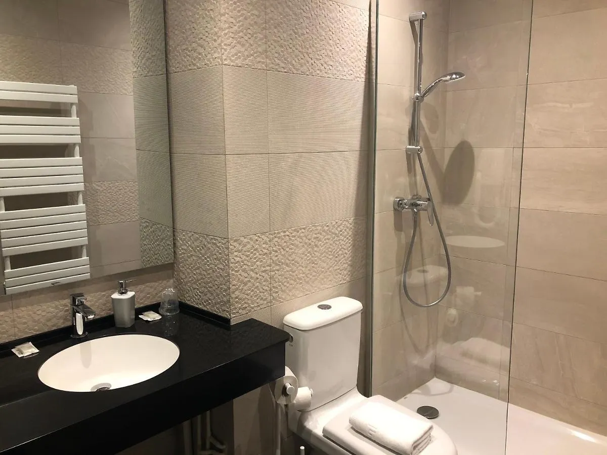 Hotel Du Dragon Paris 2*,  France