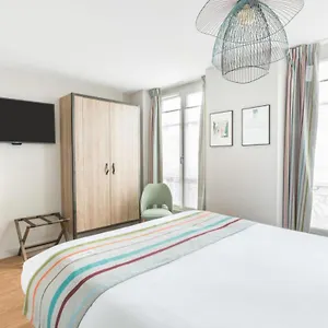Hotel Western Littéraire Marcel Aymé, París